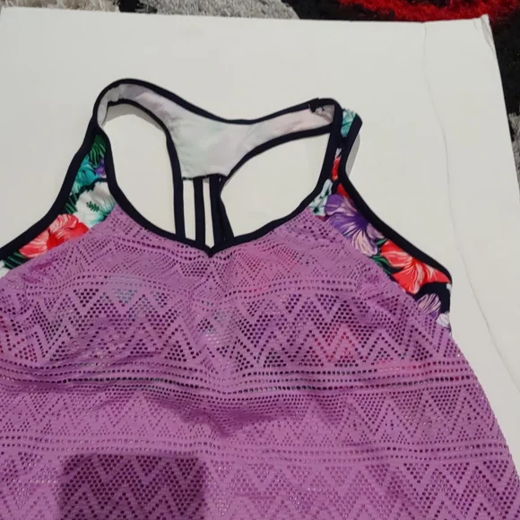 Beautiful  floral top swimming suit 🍀🌸🌼 - Picture 4 of 8